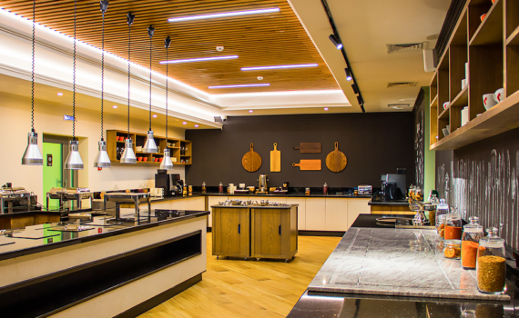 Хрустящие снаружи, мягкие внутри: как превратить овощи в ресторанный шедевр одной заправкой Хрустящие снаружи, мягкие внутри: как превратить овощи в ресторанный шедевр одной заправкой