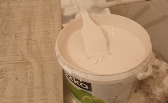 Трещина на потолке — косметический дефект или угроза? Вот когда можно справиться своими силами Трещина на потолке — косметический дефект или угроза? Вот когда можно справиться своими силами