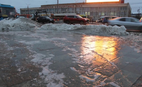 Лайфхаки против магазинных ледоступов: готовим обувь к гололёду — когда важно дойти, а не доехать Лайфхаки против магазинных ледоступов: готовим обувь к гололёду — когда важно дойти, а не доехать