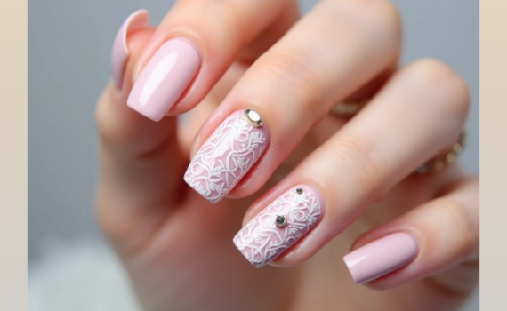 Маникюр в стиле тихой роскоши: 15 лаконичных идей, которые выглядят дорого без лишнего блеска Маникюр в стиле тихой роскоши: 15 лаконичных идей, которые выглядят дорого без лишнего блеска